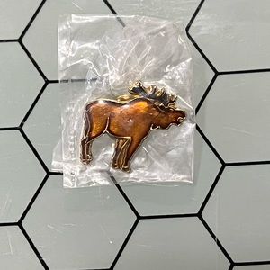 MOOSE PIN